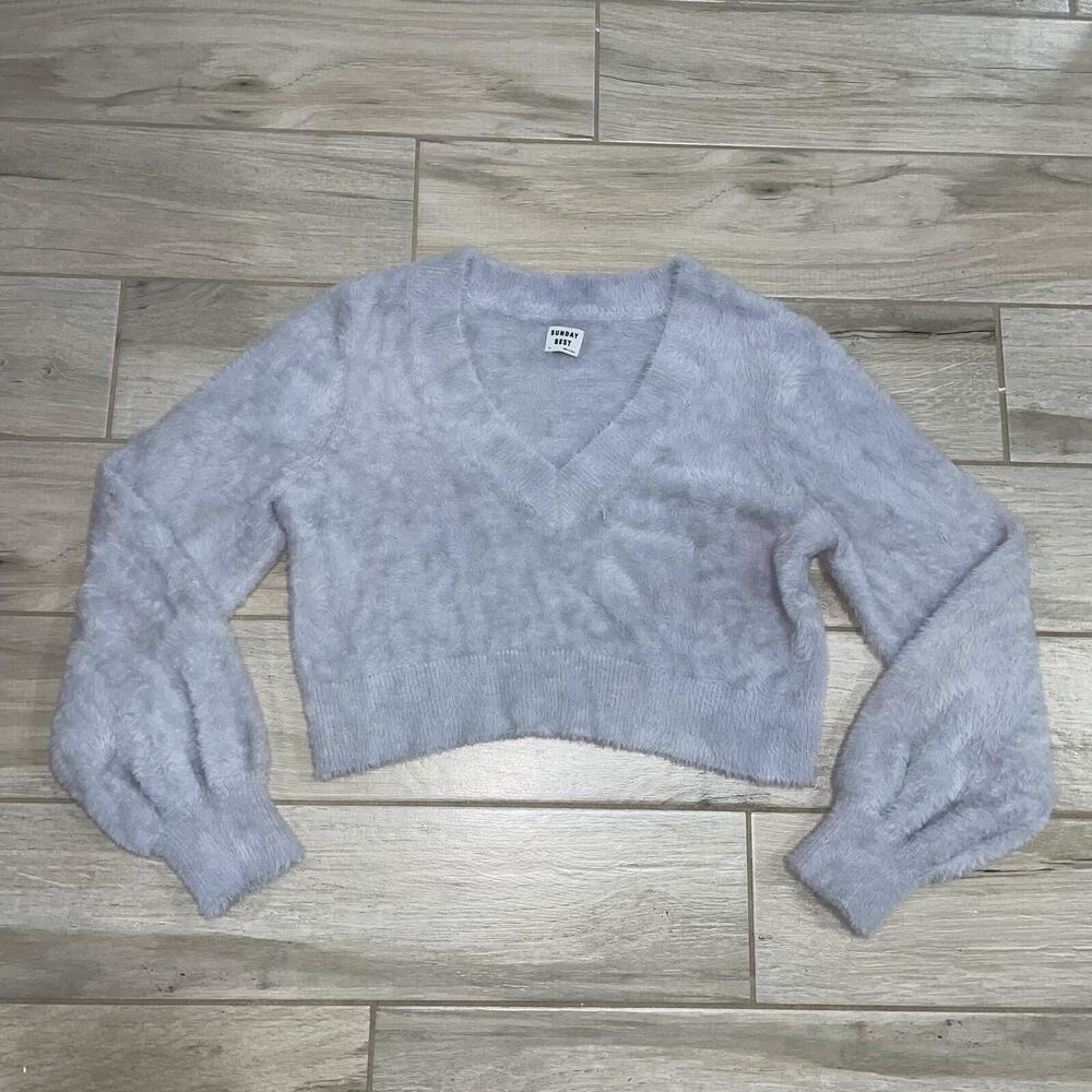 Sunday Best Aritzia Sweater Women’s XL Cropped Top Kitten V-Neck Pullover Fuzzy